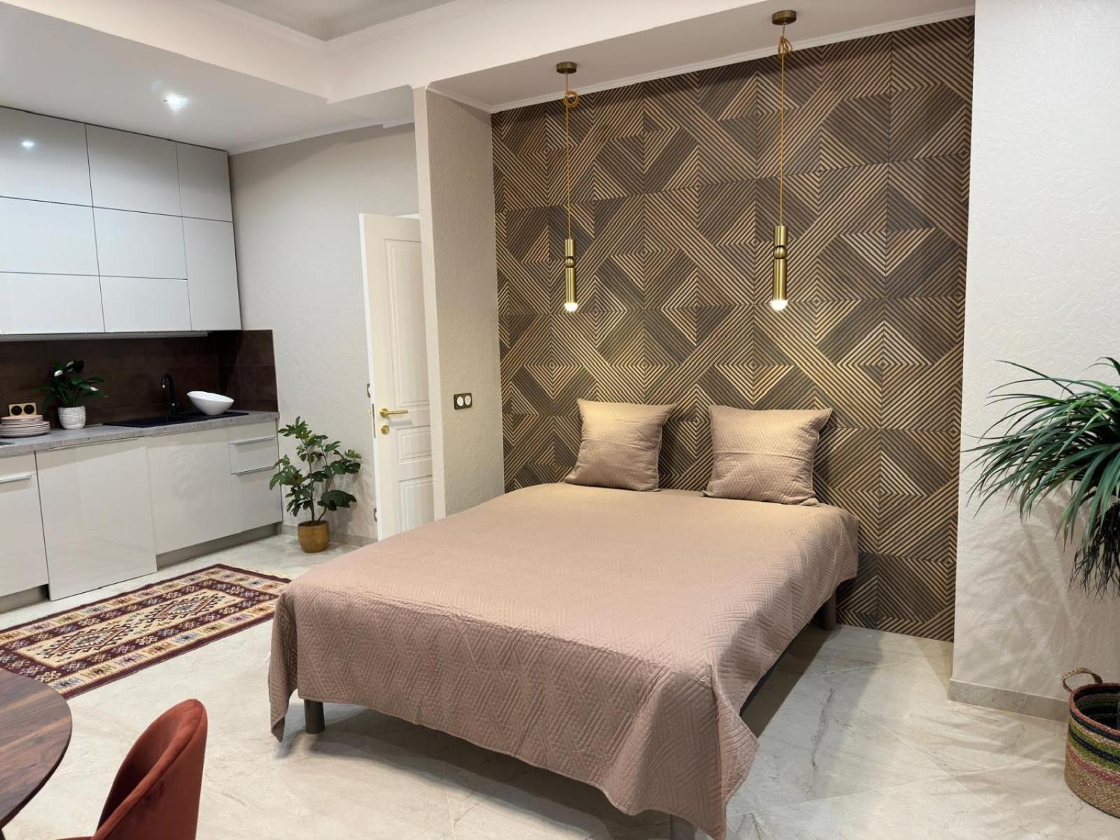 Extraordinaire Grand Studio Au Centre 6 Minutes A Pied De La Plage Et L'Hotel Negresco Niza Exterior foto